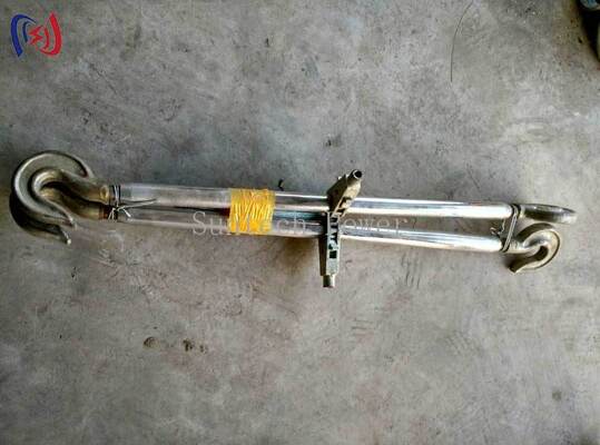 کیفیت  Heavy Duty Dual Hook Steel Turnbuckle for Precise Tensioning with 5-100KN Rated Load on Transmission Tower Guy Wires کارخانه