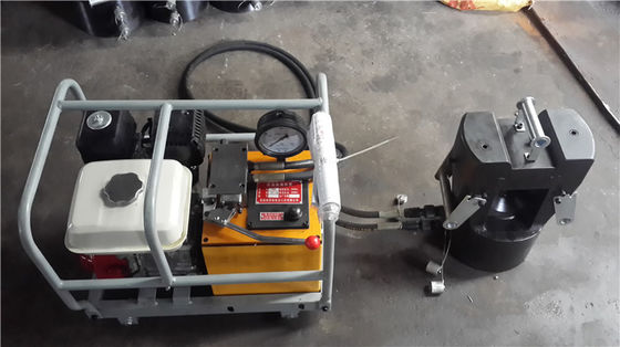 ابزار های هیدرولیکی برای فشار دادن با استفاده از پمپ های هیدرولیکی با فشار بالا برای تامین برق به ماشین های برش، فشرده سازی و ضربه زدن