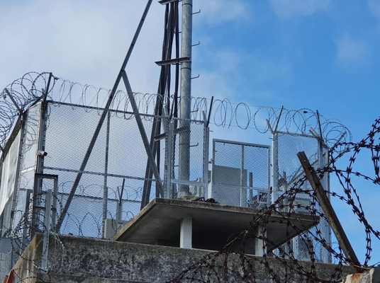 Rooftop Steel RDS Monopole Tower مخابرات / مخابرات / GSM